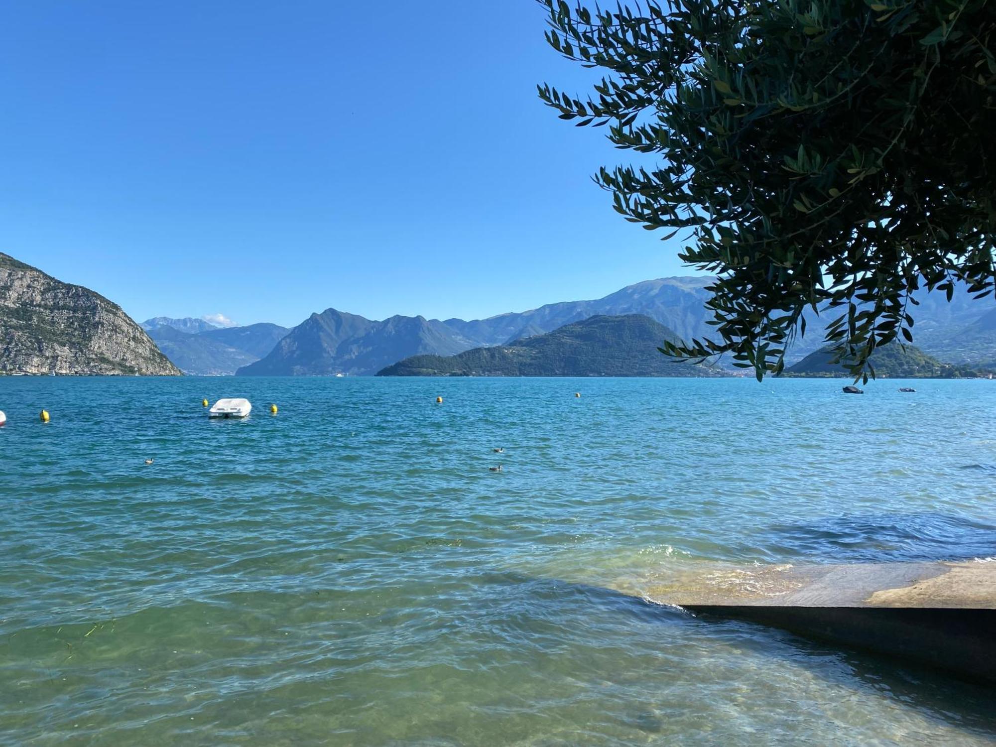 Holiday Home Punta D'Oro With Garden, Parking Place And Lake Access At 300 M Iseo Esterno foto